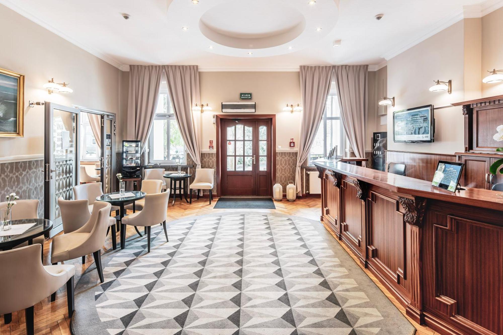 Jantar Hotel & Spa By Zdrojowa Kolobrzeg Bagian luar foto