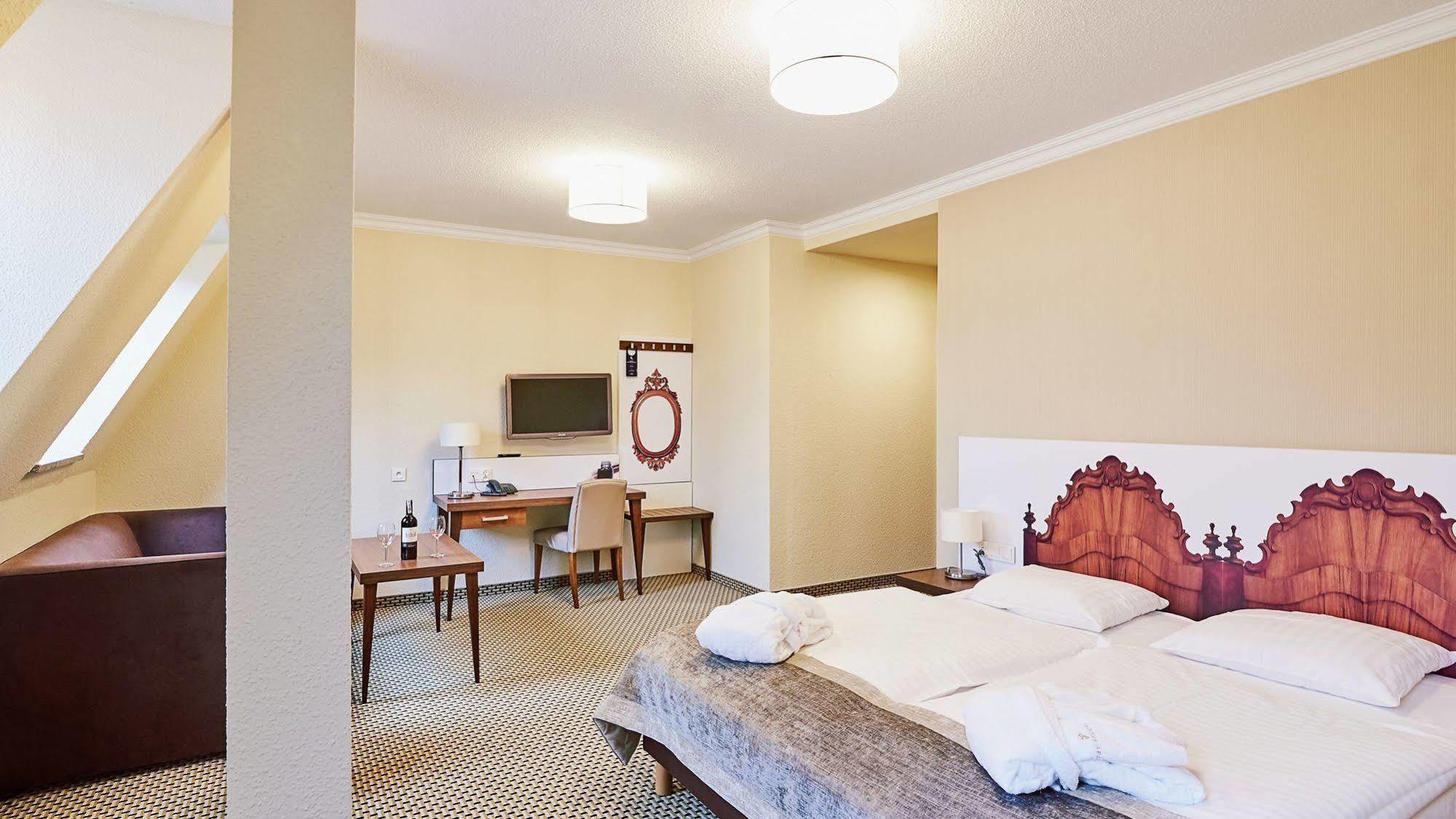 Jantar Hotel & Spa By Zdrojowa Kolobrzeg Bagian luar foto